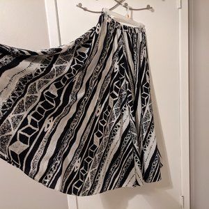 B&W Abstract Print Maxi Skirt by Mint Green